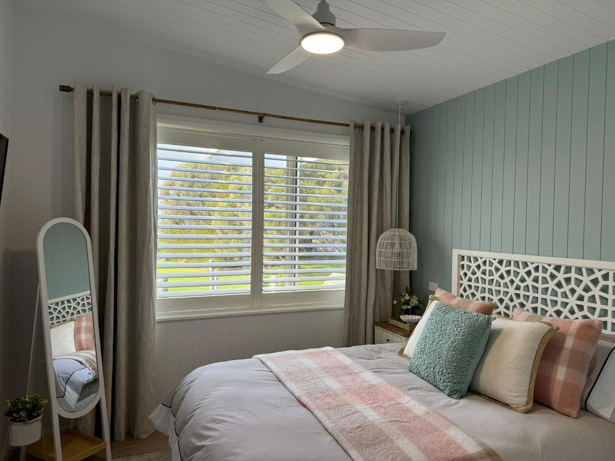 Beach Hut Скамандър Екстериор снимка